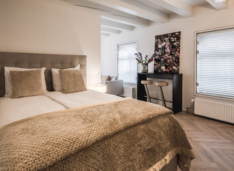 De Smederij bed